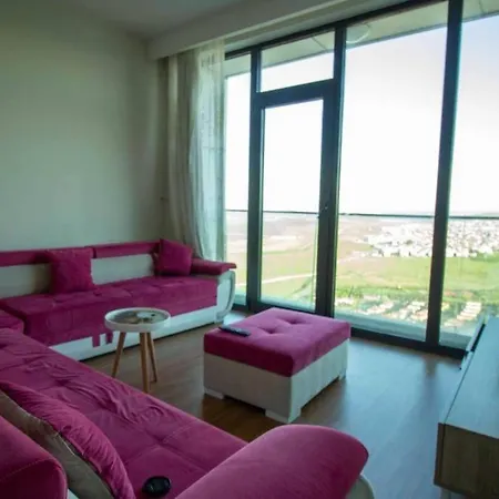 Lake View Luxury Apart With Everything You Need דירה