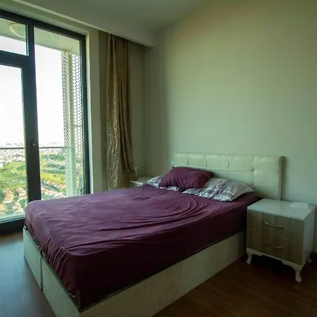 Lake View Luxury Apart With Everything You Need *